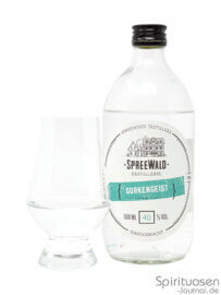 Spreewood Distillers Gurkengeist Glas und Flasche