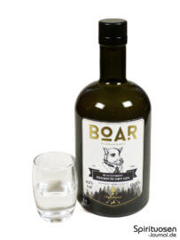 Boar Blackforest Dry Gin Glas und Flasche