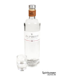 The Alpinist Swiss Dry Gin Glas und Flasche