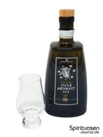 Aalborg Jule Akvavit 2018 Glas und Flasche