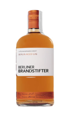 Berliner Brandstifter führt Berlin Aged Gin ein