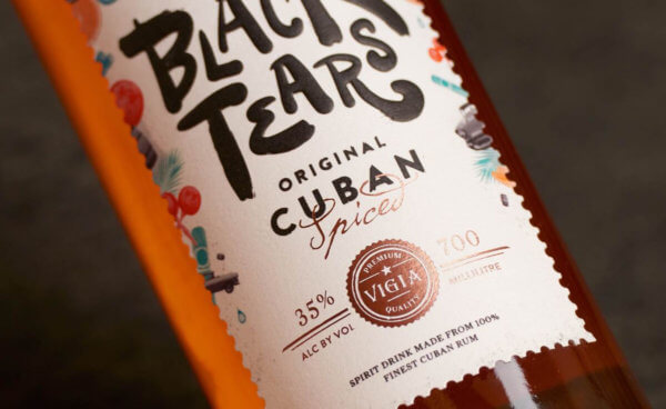 Markteinführung des Black Tears Cuban Spiced Rums