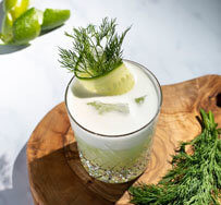 Cocktails: Bombay Sapphire mit „Cucumber & Dill Sour“ zum World Gin Day 2019