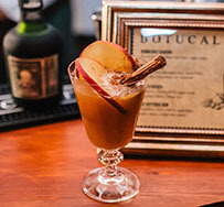 „Hot Buttered Rum“: Heißer Drink mit Botucal Reserva Exclusiva