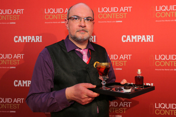 Bartender Torsten Spuhn siegt bei Campari Liquid Art Contest 2014