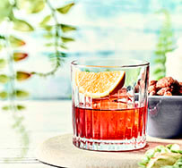 International: Carpano Botanic Bitter in drei „Negroni“-Abwandlungen