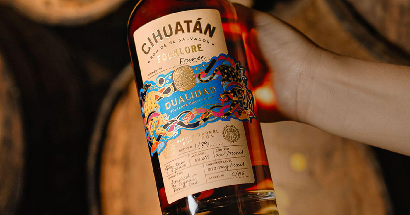 „Dualidad“: Licorera Cihuatán erneuert Folklore Single Barrel Collection