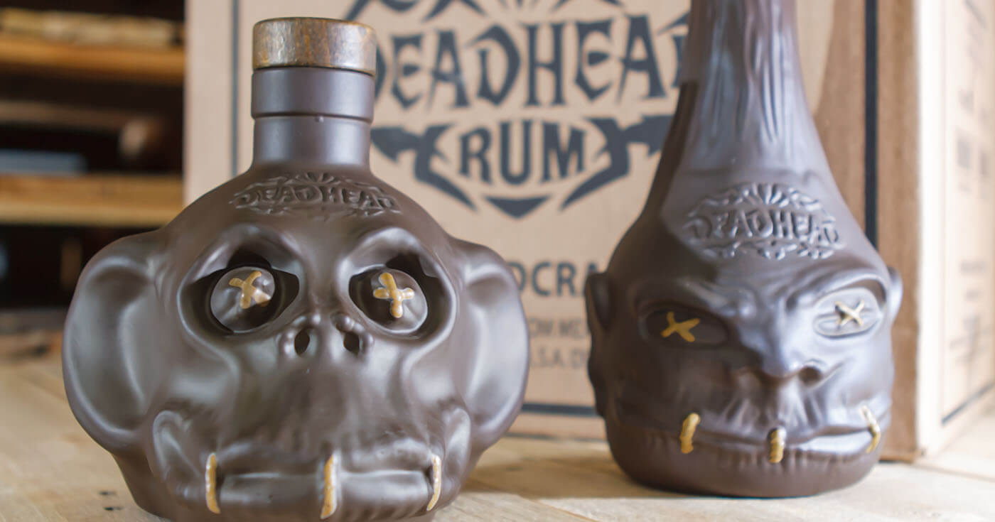 Mehr Nachhaltigkeit: Deadhead Rum künftig in Glasflaschen erhältlich