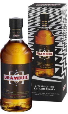 Drambuie Whiskylikör zu Weihnachten in Geschenkverpackung erhältlich