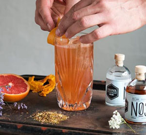 Cocktails: Drink-Syndikat mit „Gin & Tea“-Cocktails