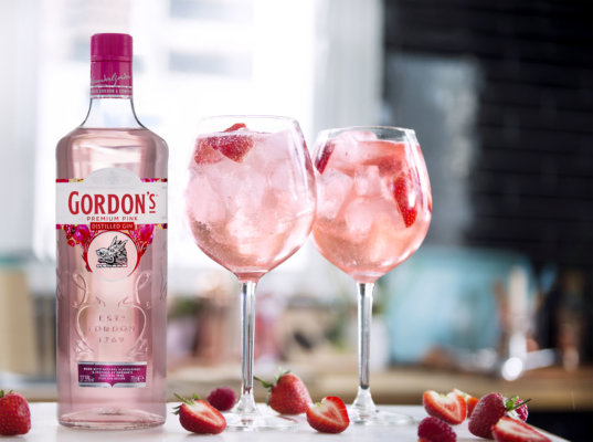 Markteinführung des Gordon's Pink Distilled Gins