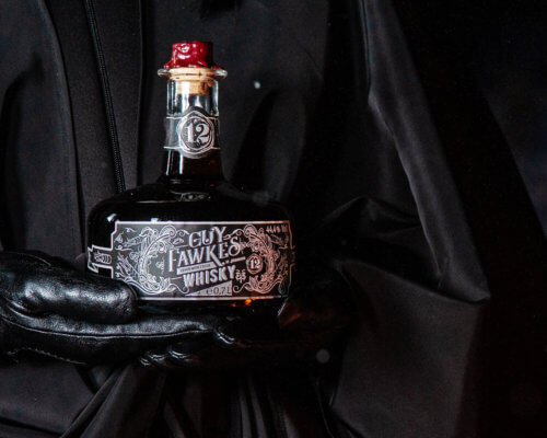 Launch des Guy Fawkes 12 Jahre Launch des Guy Fawkes 12 Jahre