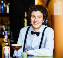 Cocktails: Jan Stuhlmacher mit „Äquatum“ für Linie Aquavit