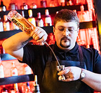 „Equatorian“: Christos Dimitriadis präsentiert Drinkidee mit Linie Aquavit