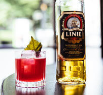 Cocktails: „Gentle Flower“ by Victoria May für Linie Aquavit