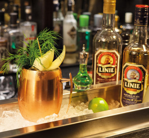 Cocktails: „Walk the Line“ by Tatjana Rettig für Linie Aquavit