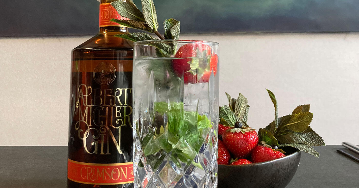 Rote Ananas: Albert Michler Gin Crimson als Limited Edition gelauncht