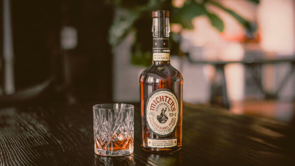 Michter's bringt US*1 Toasted Barrel Finish Bourbon Whiskey zurück