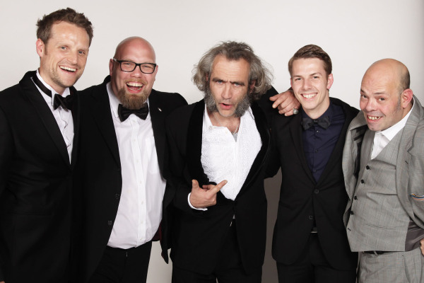 v.l.n.r. Helmut Adam, Mario Kappes, Stefan Gabanyi, Marian Krause, Goncalo de Sousa Monteiro v.l.n.r. Helmut Adam, Mario Kappes, Stefan Gabanyi, Marian Krause, Goncalo de Sousa Monteiro