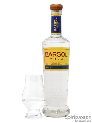 Barsol Pisco Acholado eine Flasche Barsol Pisco Acholado nebst Glas
