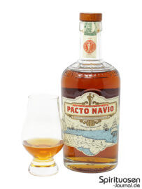 Havana Club Pacto Navio Glas und Flasche
