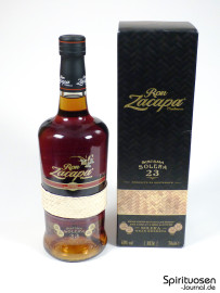 eine Flasche Ron Zacapa Centenario Sistema Solera 23 nebst Geschenkverpackung