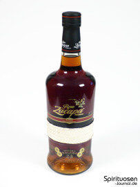 eine Flasche Ron Zacapa Centenario Sistema Solera 23 von vorne