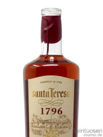 der Hals einer Flasche Santa Teresa 1796