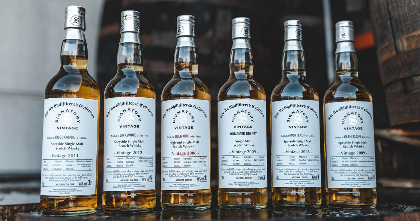 Small Batch: Signatory Vintage mit sechs Neuen der Un-Chillfiltered Collection