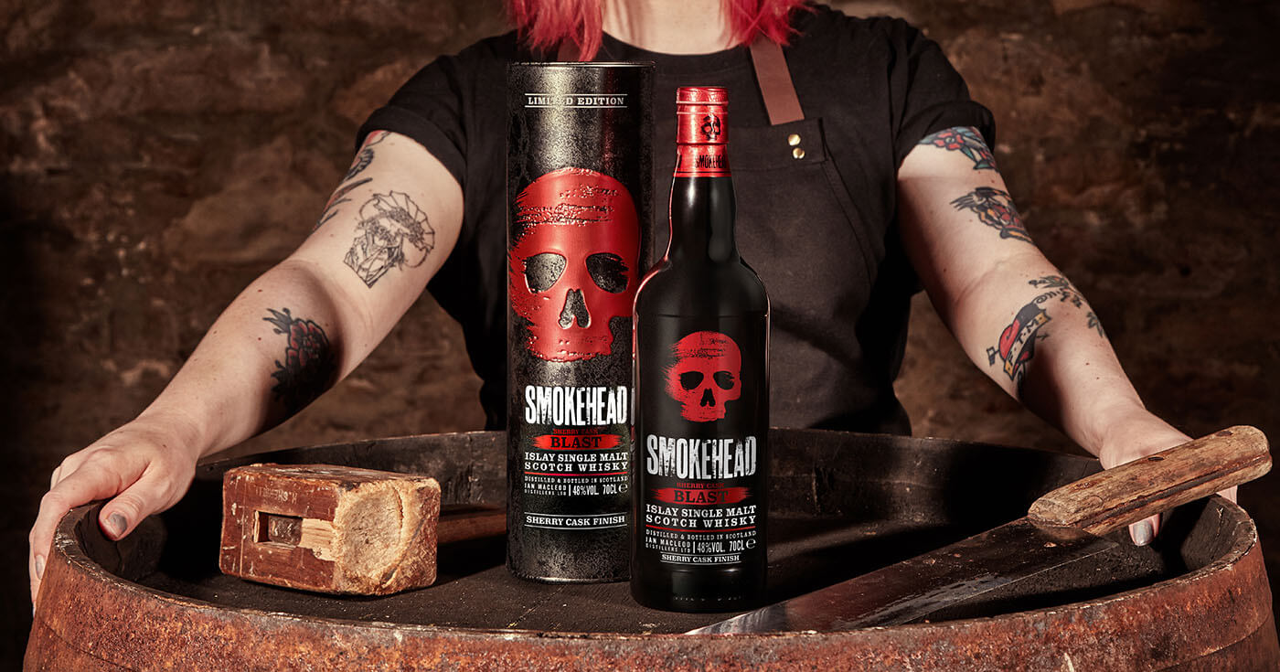 „Sherrybombe“: Ian Macleod Distillers führen Smokehead Sherry Cask Blast ein