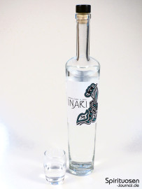 Inari Soju Crystal Clear Glas und Flasche