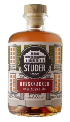 Distillerie Studer präsentiert Nussknacker Haselnusslikör