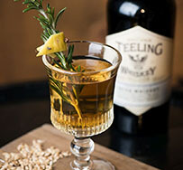 „Damn Fine Hot Whiskey”: Teeling Small Batch im Hot Drink