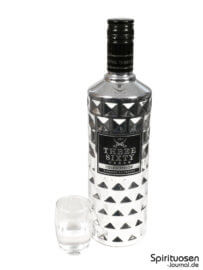 Three Sixty Vodka 100 Proof Glas und Flasche