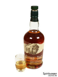 Buffalo Trace Glas und Flasche