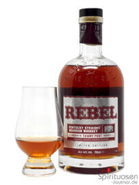Rebel Bourbon Tawny Port Finish Glas und Flasche