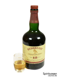 Redbreast 12 Jahre Glas und Flasche