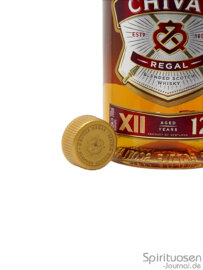 der Verschluss einer Flasche Chivas Regal 12 Jahre