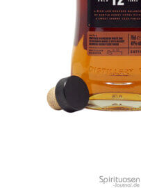der Verschluss einer Flasche Jura 12 Jahre
