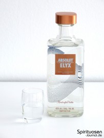 Absolut Elyx Glas und Flasche