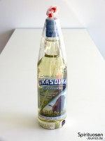 Grasovka Verpackung und Flasche