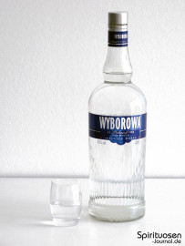 Wyborowa Wodka Glas und Flasche