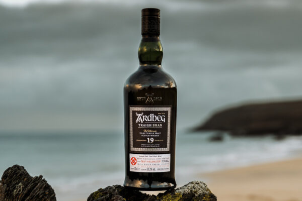 Ardbeg Traigh Bhan 19 Jahre Batch 7