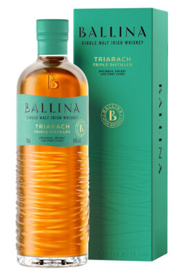 Ballina Triarach eine Flasche Ballina Triarach nebst Geschenkverpackung
