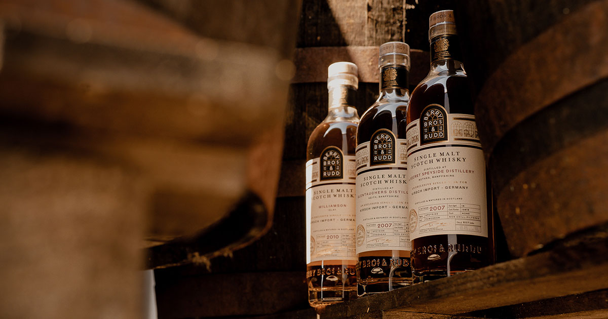 Speyside und Islay: Berry Bros. & Rudd füllt drei Single Casks für Kirsch Import ab Speyside und Islay: Berry Bros. & Rudd füllt drei Single Casks für Kirsch Import ab