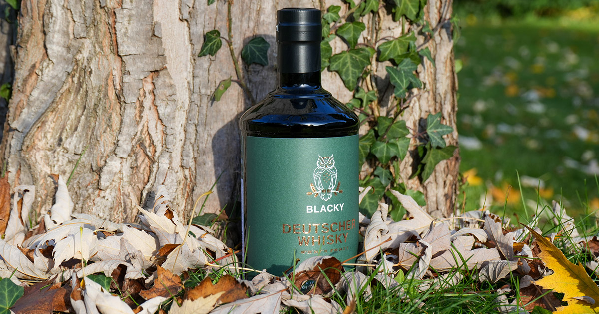 Bauernkirsch: Kammer-Kirsch launcht Black Forêt „Blacky“ Deutscher Whisky