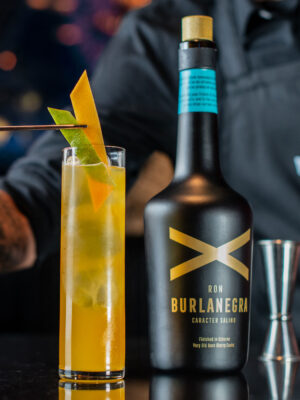 Burlanegra & Naranja