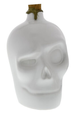 eine Totenkopf-Flasche Cab-Ron