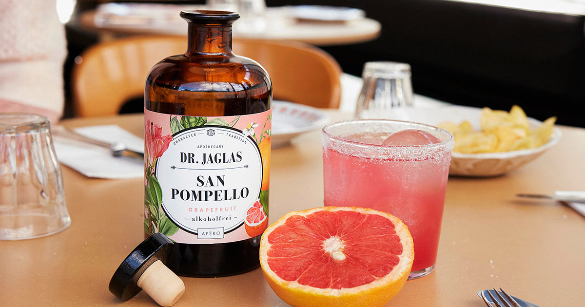 Grapefruit Aperitif: Dr. Jaglas erweitert Sortiment um alkoholfreien San Pompello
