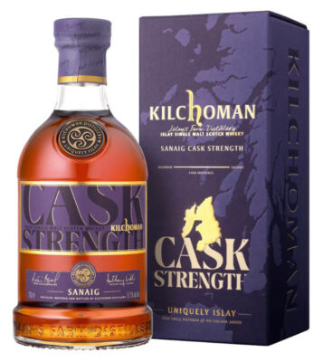 eine Flasche Kilchoman Sanaig Cask Strength 2026 Edition samt Geschenkverpackung